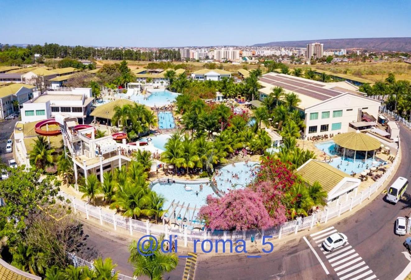 Apto Completo Com Parque Aquatico 24 Horas Lacqua Diroma Caldas Novas Εξωτερικό φωτογραφία